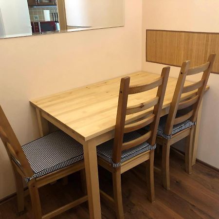 Byt S Krasnou Vyhlidkou Na Hotel Imperial Karlovy Vary Ngoại thất bức ảnh